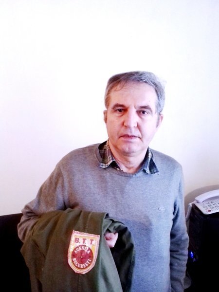 Titrat, agreabil pentru prietenie, casatorie